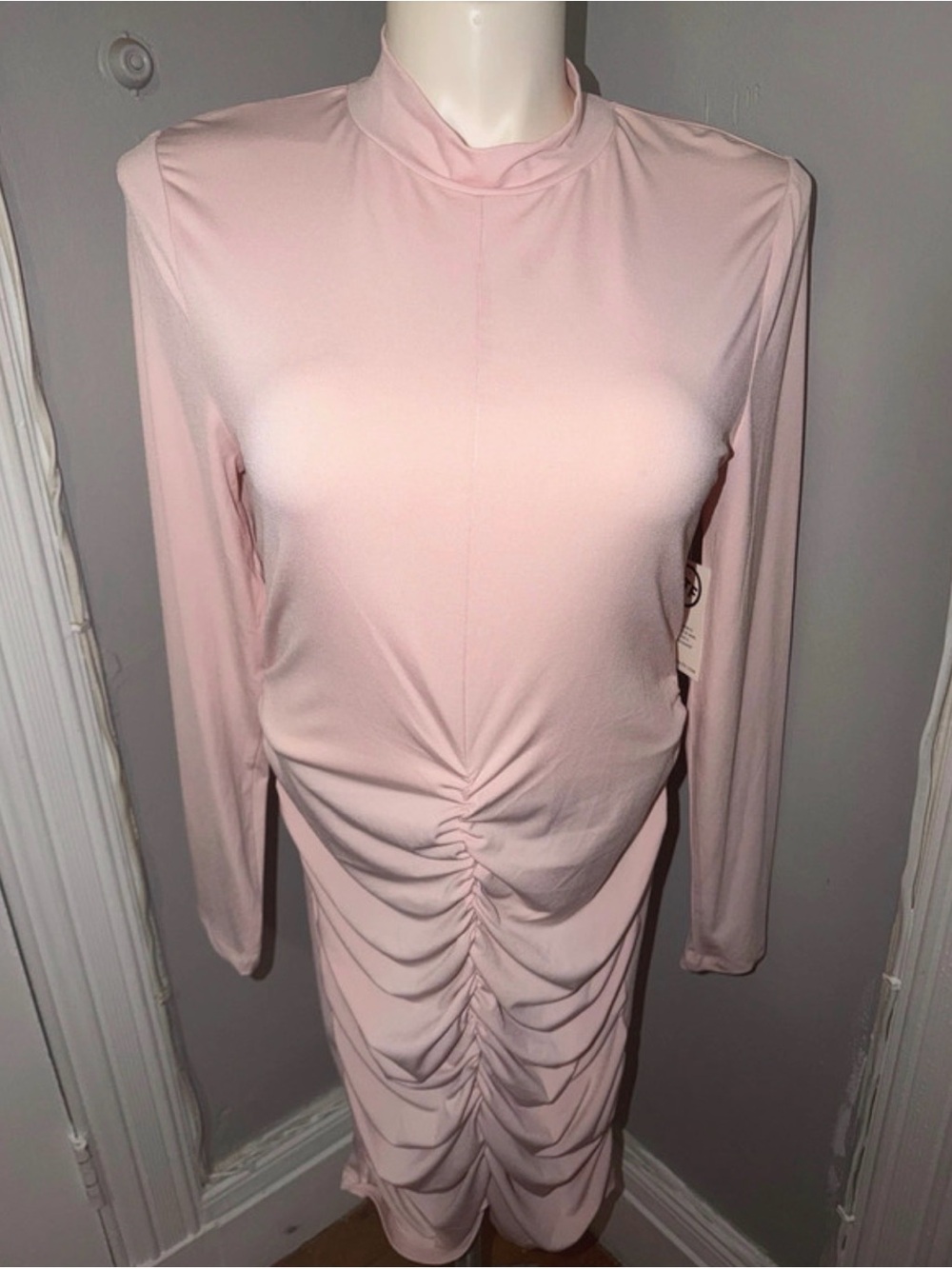 Fashion to Figure Light Pink Long Sleeve Ruched Bodycon Dress